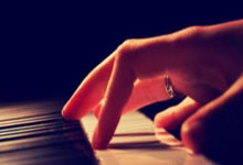 芒果体育：库里30+8爱德华兹27分 勇士终结森林狼4连胜.